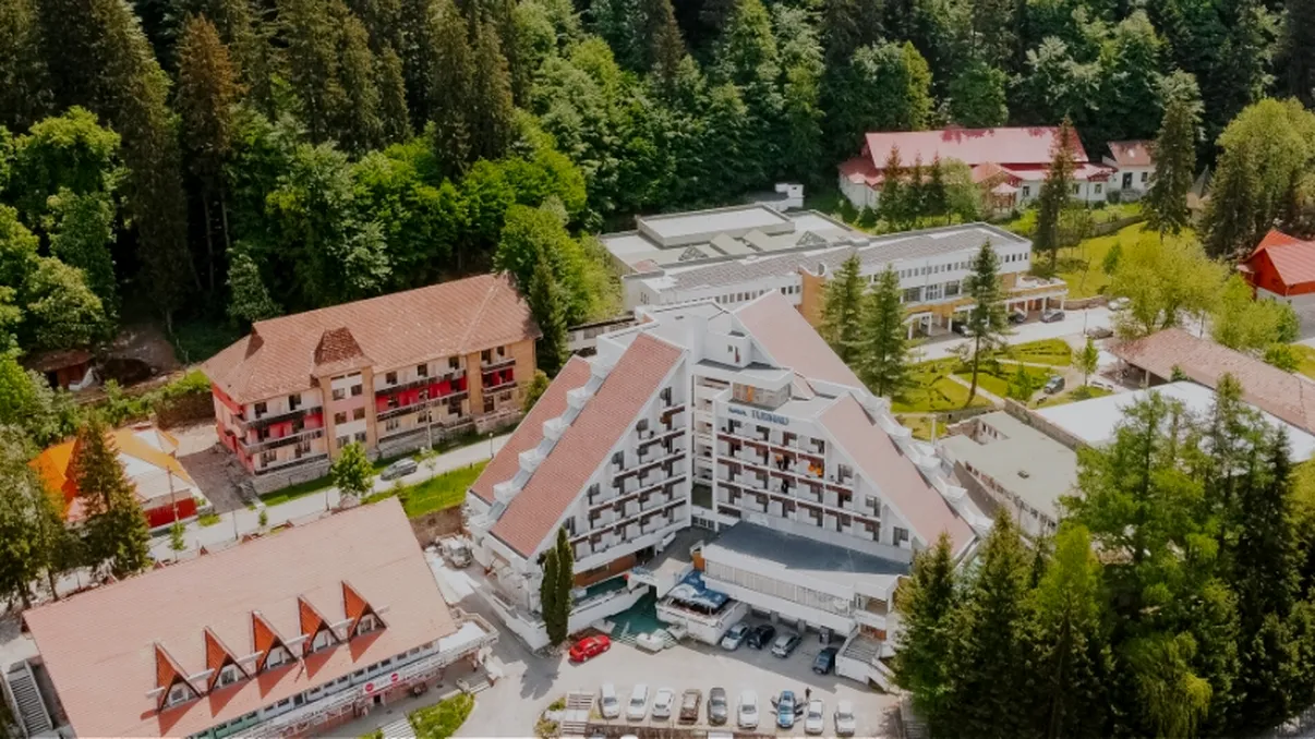 Hotelul Tuşnad, amendat de ANPC. Inspectorii au închis zeci de camere