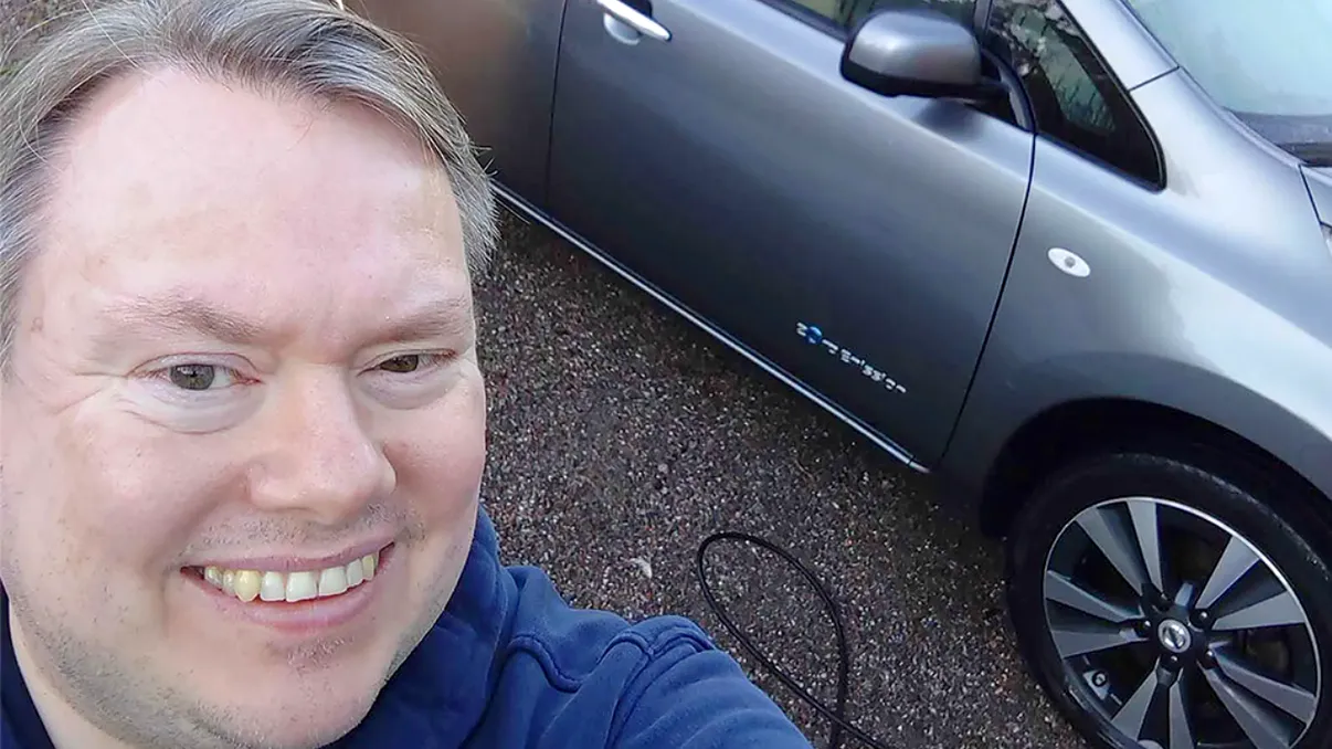 Mașina electrică ce l-a costat dublu: cum și-a pierdut un bărbat toate economiile de 10 ani și încrederea în viitorul verde