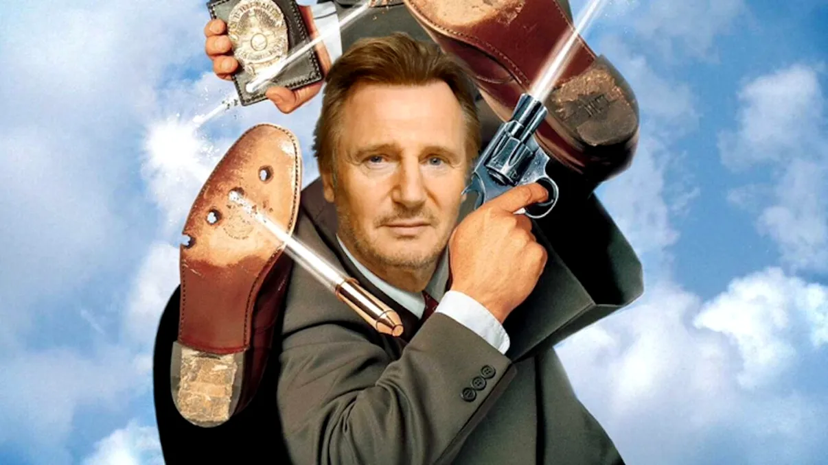 Șansa ta să-l vezi pe Liam Neeson în uniformă de școlăriță: Teaserul The Naked Gun prevestește un film la care vei râde cu lacrimi