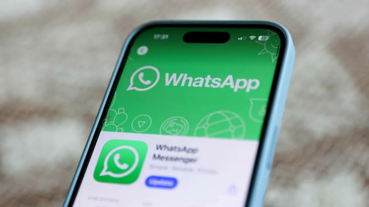 Vrei să dispară orice urmă? Așa ștergi definitiv mesajele din WhatsApp