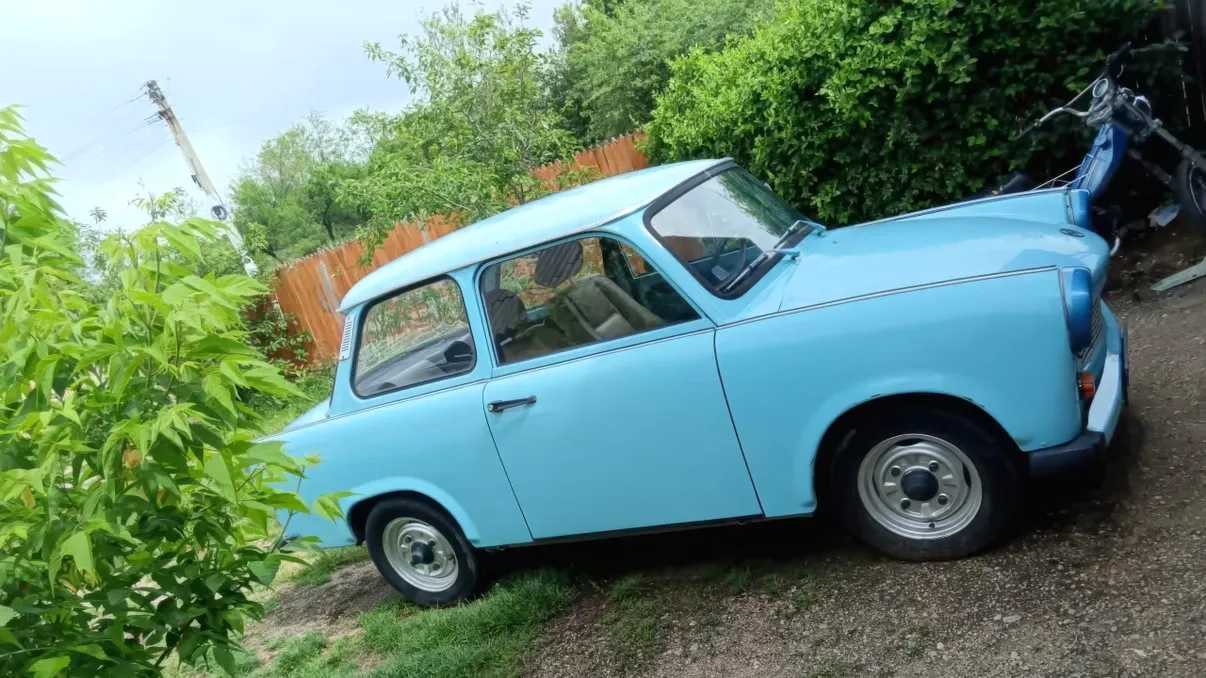 Cu cât se vinde un Trabant în 2025. Piesa de colecție din 1989, model 601 S, funcționează perfect chiar și acum