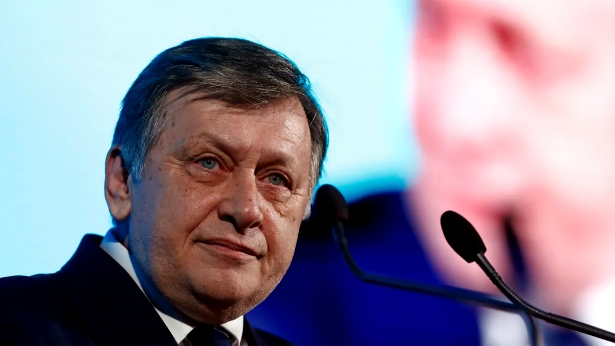 Crin Antonescu, în scandalul pozelor trucate cu Nicuşor Dan şi Victor Ponta. De unde ar fi primit Elena Lasconi imaginile, de fapt?