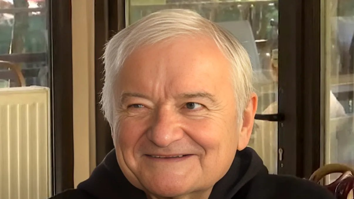 Cum arată camera de azil în care locuiește Irinel Columbeanu. De la lux la condiții modeste. Fostul afacerist nu își mai amintește nici câți ani are