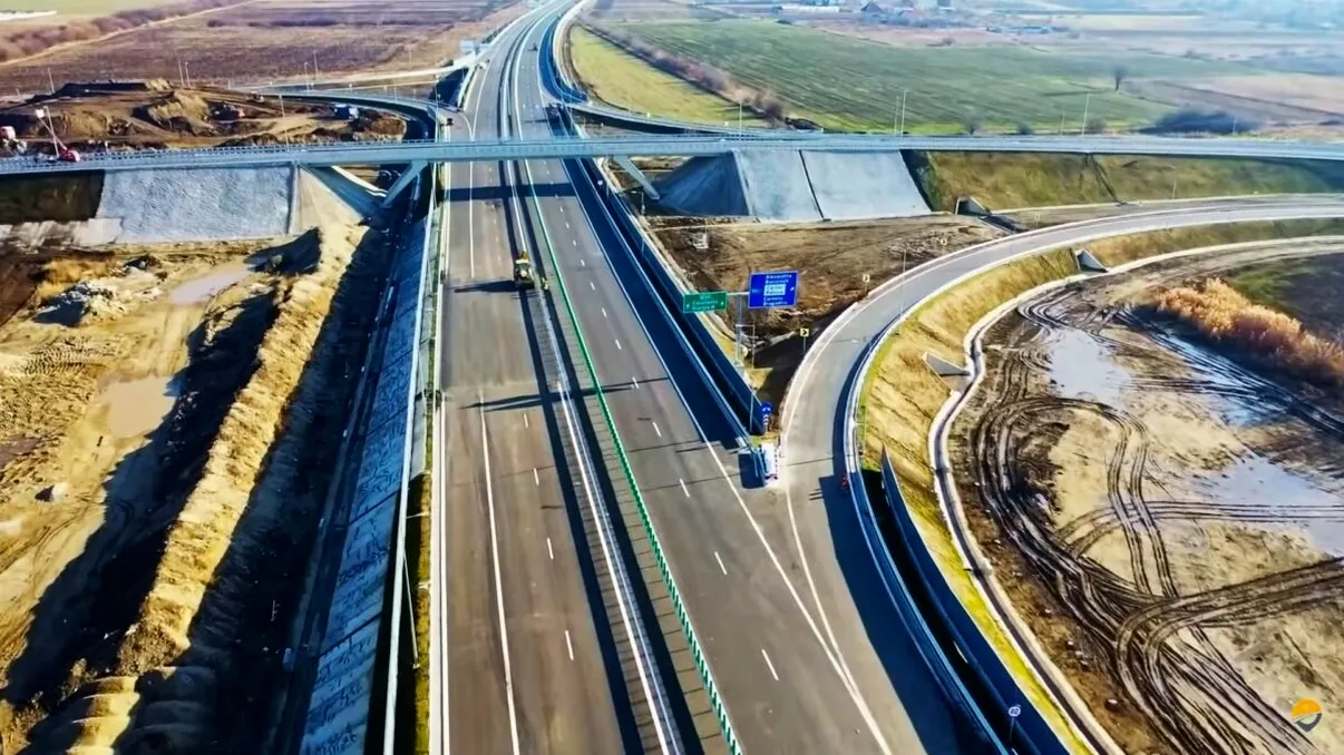 Cum arată primul nod turbion din România. Peste 100 de utilaje, mobilizate pe Autostrada A7 Bacău – Pașcani