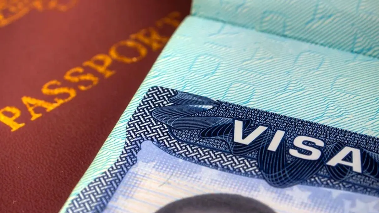De ce ar fi fost scoasă România din Visa Waiver. Anularea alegerilor din 2024, luată în calcul de echipa lui Donald Trump
