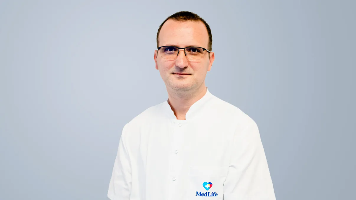 Dr. Ion Coteț, MedLife: „Dermatoscopul este stetoscopul dermatologului modern”