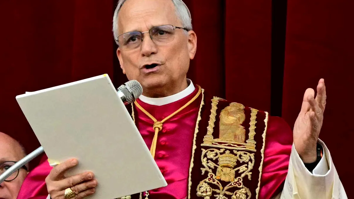 Secretul dezvăluit de fratele Papei Leon. Ce au discutat cei doi cu o seară  înainte de conclav. John Prevost, copia perfectă a Suveranului Pontif, sunt imposibil de diferențiat FOTO