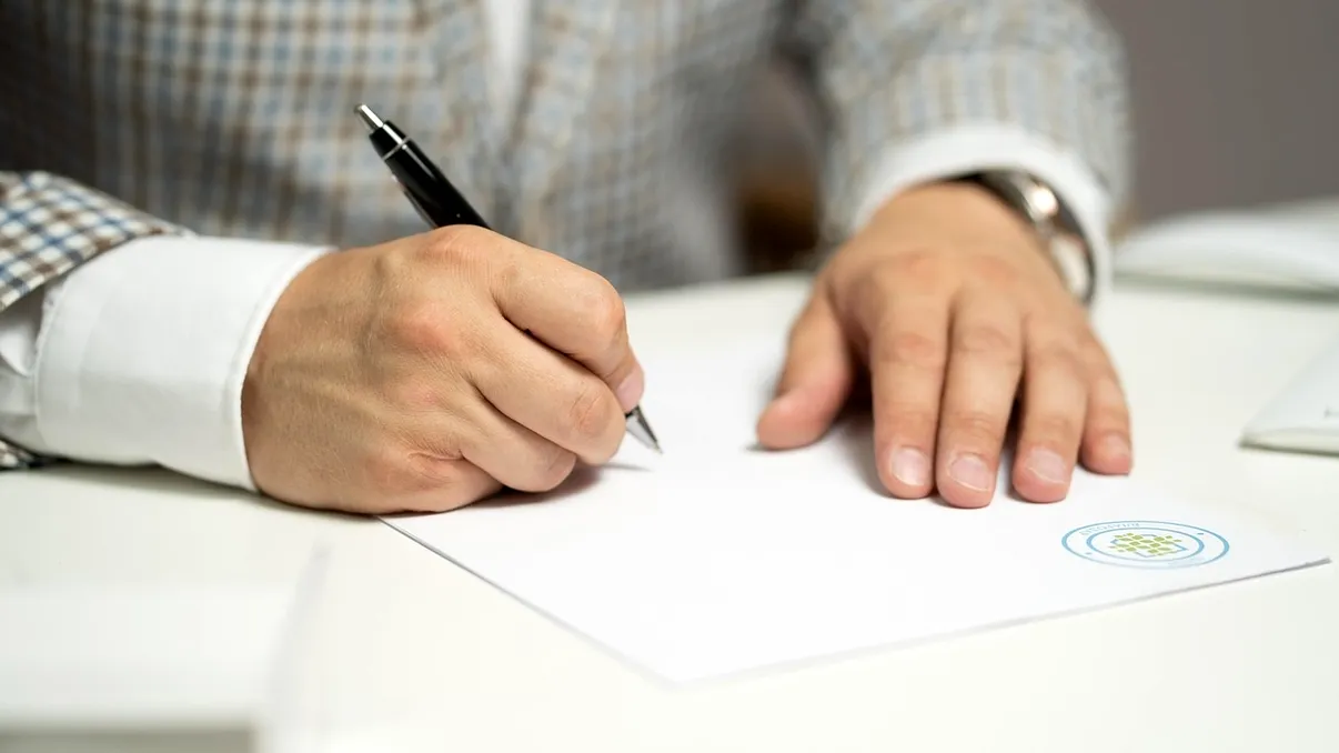 De unde iei adeverințele de muncă dacă firma nu mai există? Paşi de urmat şi costuri