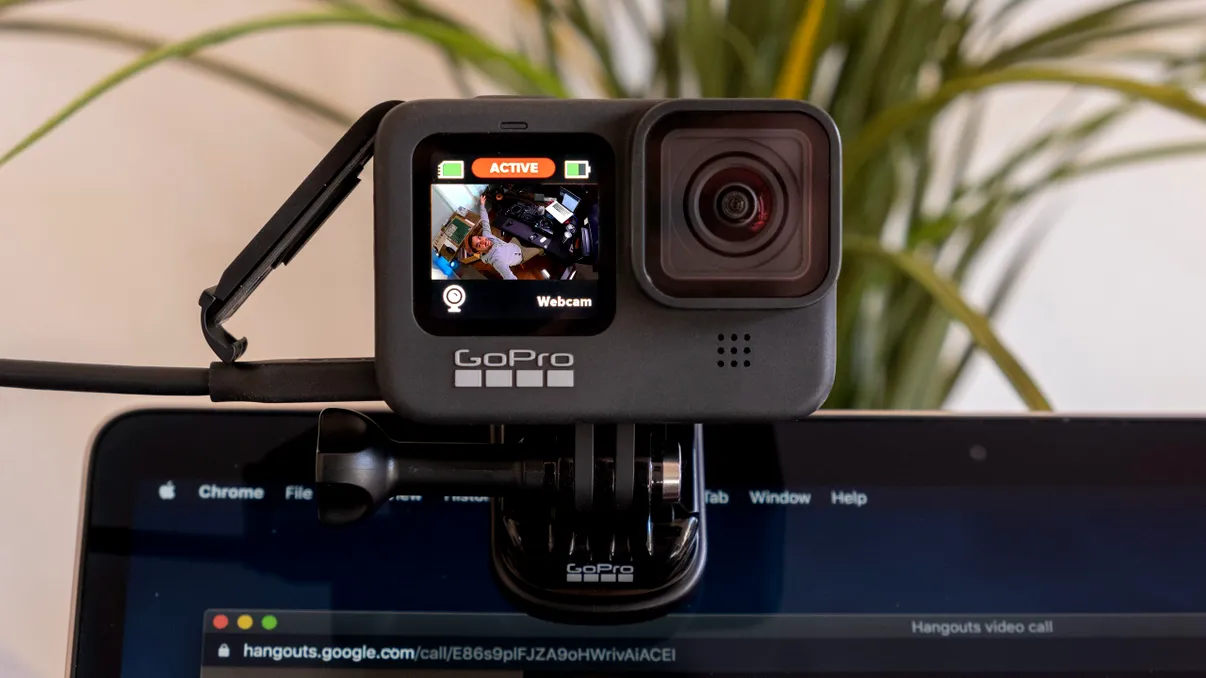 Cum transformi camera de acțiune GoPro Hero într-un webcam de laptop