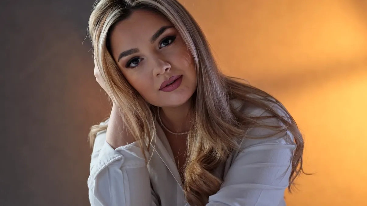 Ilinca Simion, neconcordanțe privind admiterea la liceu. A spus că a luat examenul la Liceul Militar din Breaza, datele o contrazic