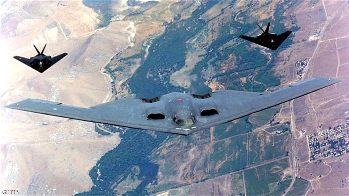 Americanii au păcălit Iranul: Bombardierele invizibile au zburat 18 ore neîntrerupt și au lovit fără ca nimeni să le vadă venind