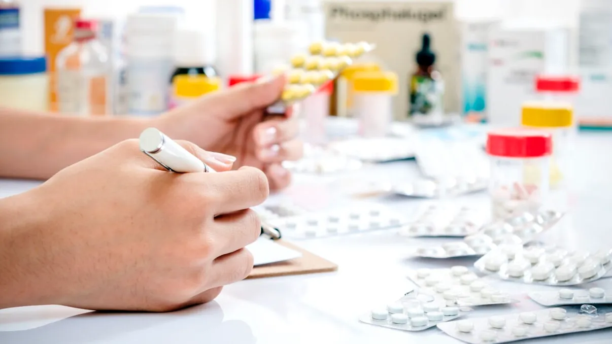 Când pot farmaciile elibera antibiotice pentru 48 de ore fără rețetă și în ce afecțiuni se aplică. Ce trebuie să știi în astfel de situații