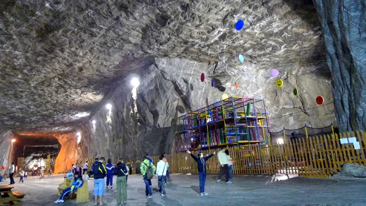 De cine este administrată zona salinei Praid, de fapt? Nu ar avea legătură cu statul român