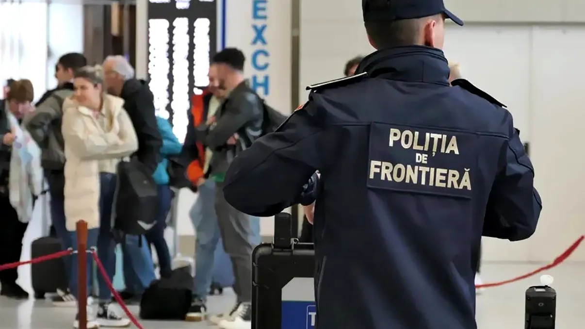 Comoara descoperită de polițiștii de la Aeroportul Otopeni în bagajele a doi străini. Ce ascundeau printre haine