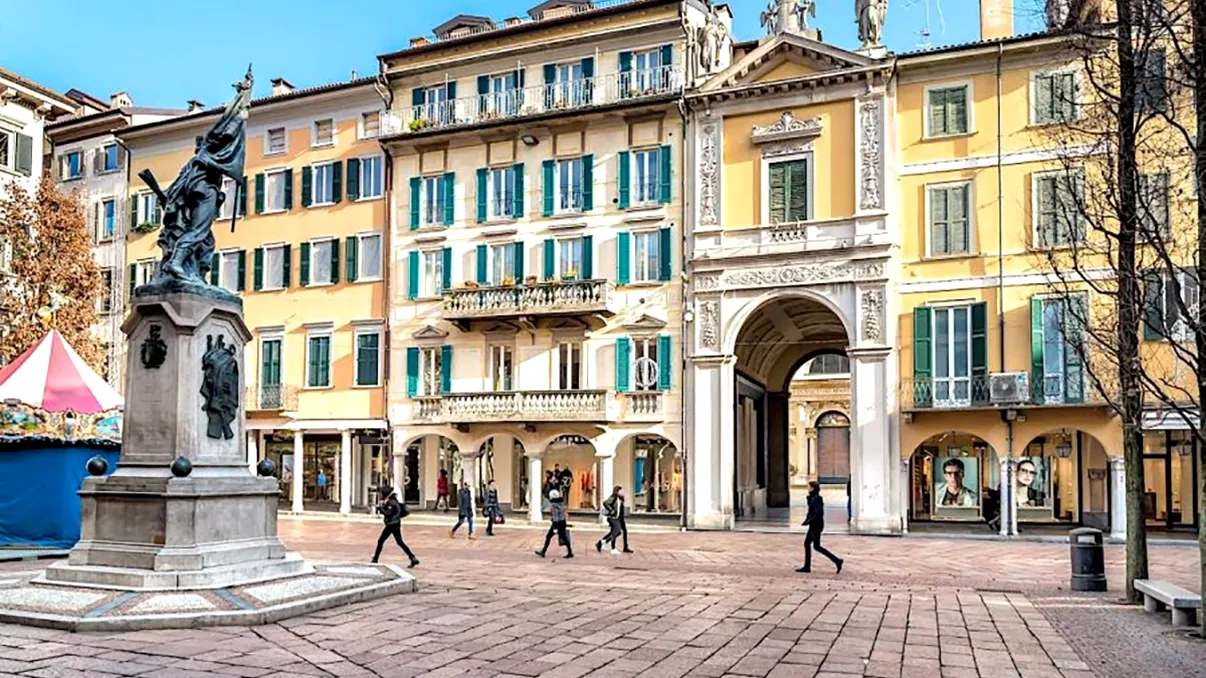 Orașul dintr-o zonă bogată a Italiei care îți dă 6.000 de euro ca să te muți acolo, dar cu o condiție simplă. Disperarea unei economii în căutare de oameni