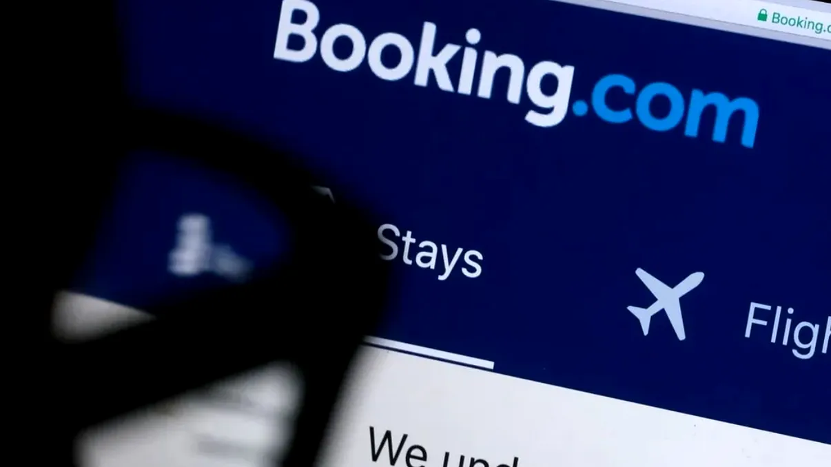 Ce trebuie să știi dacă faci rezervare pe Booking și ești păgubit. Cum îți poți recupera banii