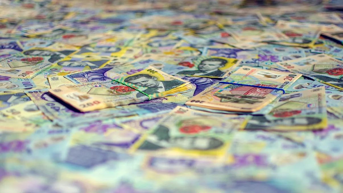 Suma maximă pe care o poți plăti cash în România. Puțini știu că există o limită și care sunt excepțiile
