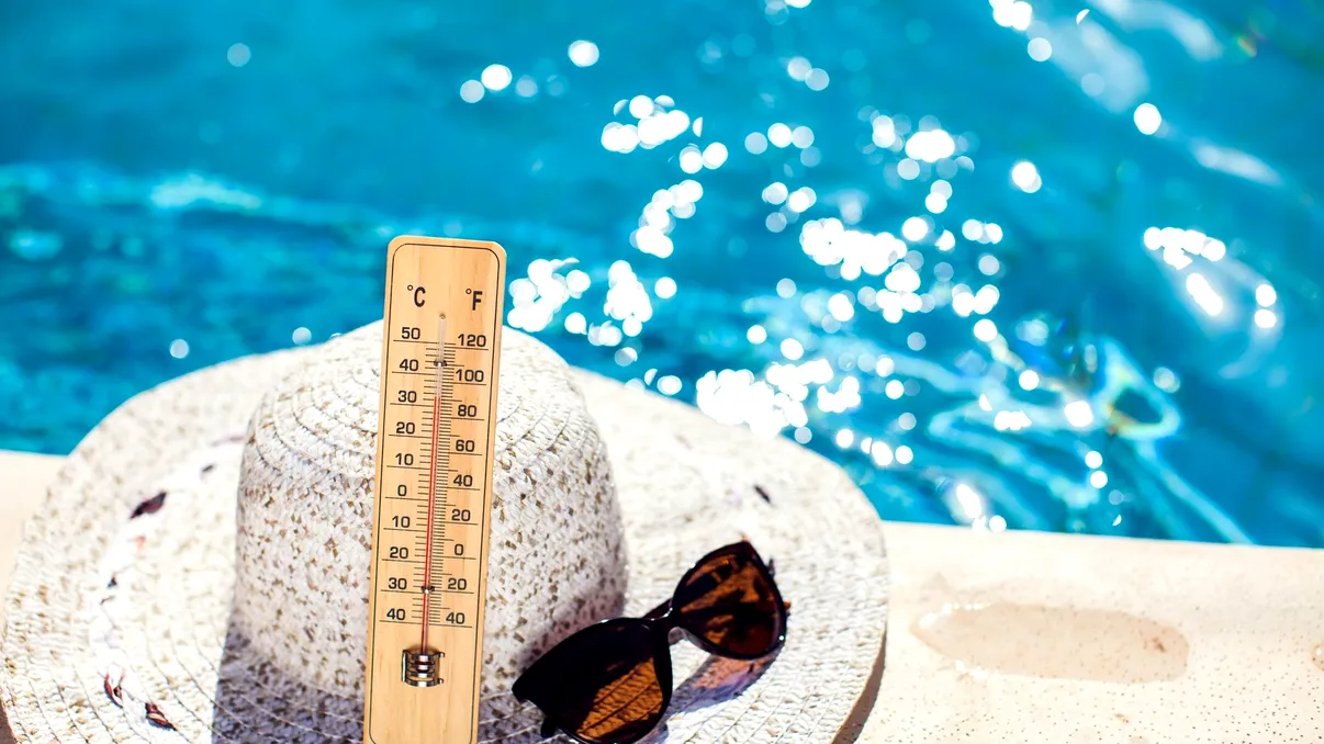 Un nou val de aer fierbinte ajunge în România. Unde se anunţă temperaturi insuportabile