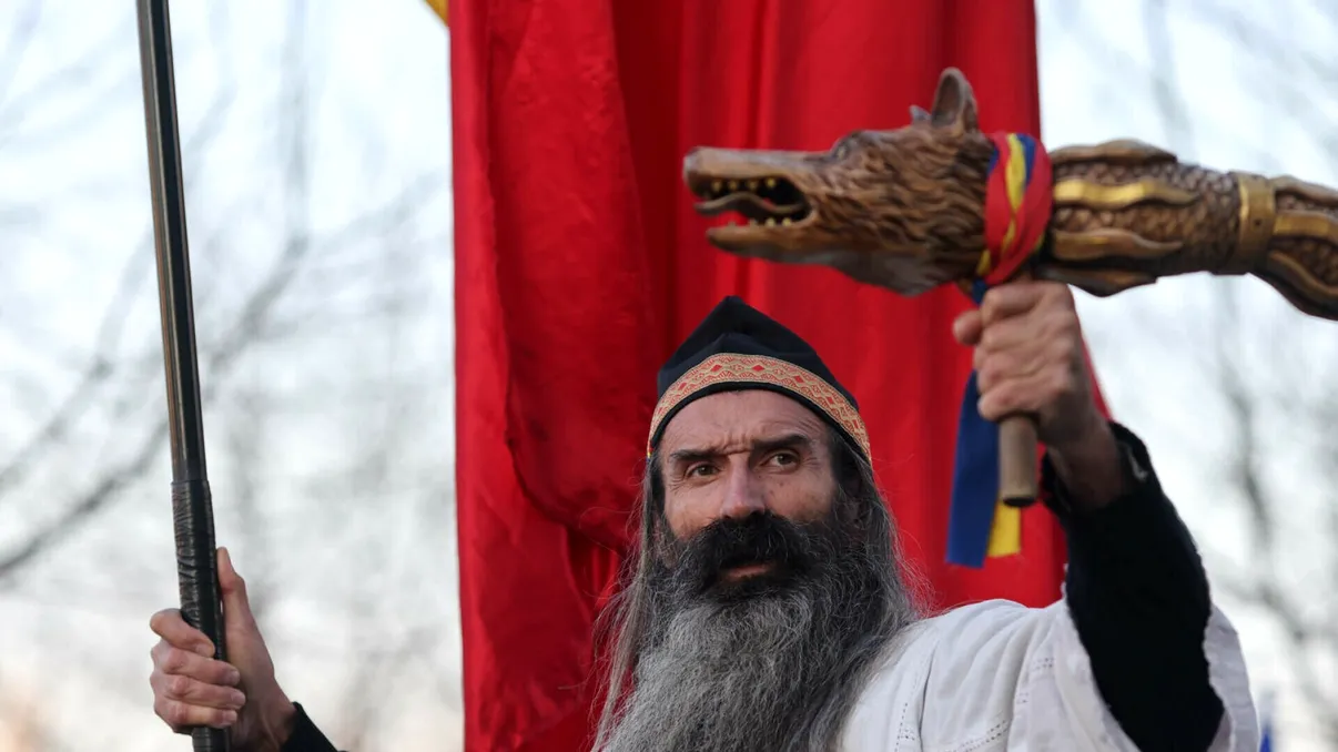 Mesajul „Stegarului Dac” din închisoare: „Vin cu un bax de scutece, câte unul pentru fiecare jandarm”