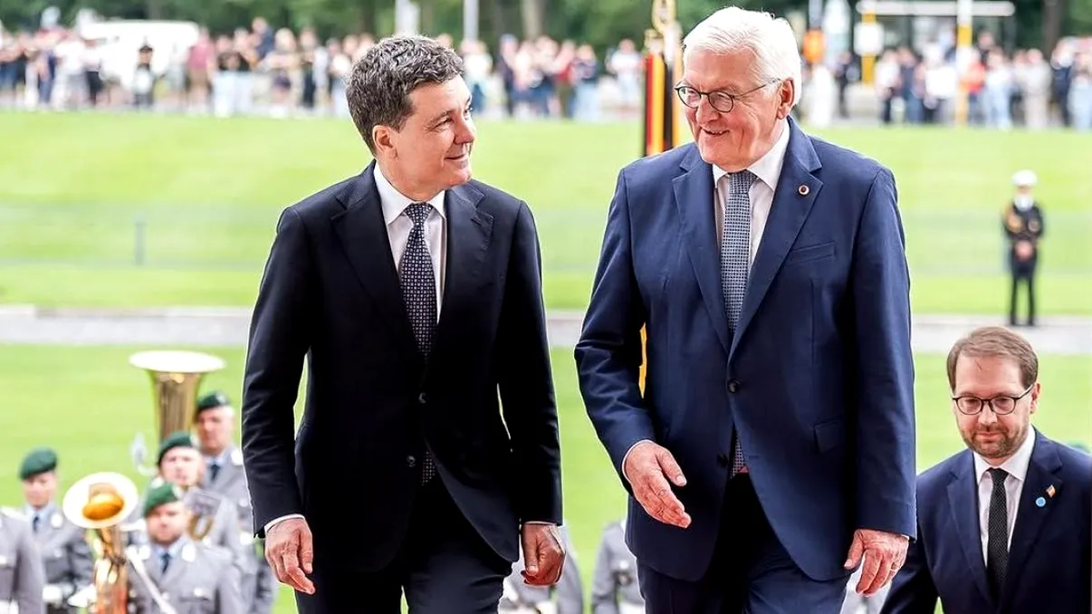 Cum i-a cucerit Nicuşor Dan pe nemţi în cadrul vizitei din Germania. Preşedintele României a făcut furori: 