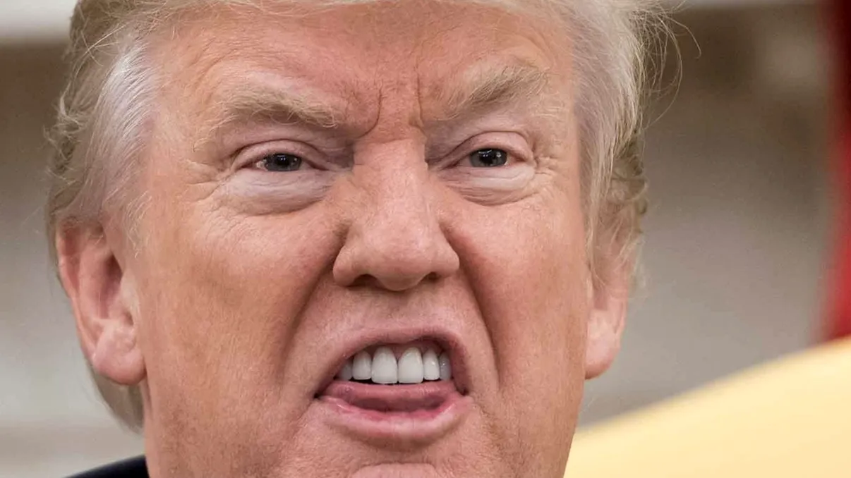 Trump: „America a fost jefuită timp de decenii de prieteni și dușmani”