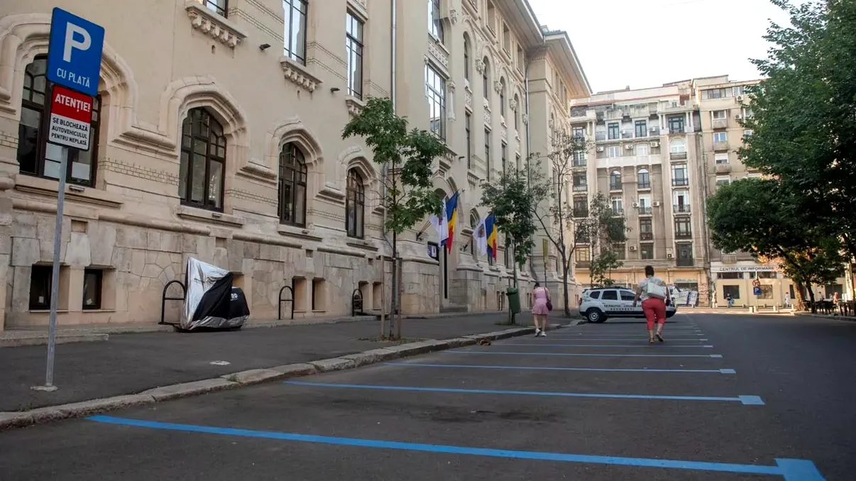 Fraudă cu locurile de parcare din București. Metoda prin care sunt păcăliți șoferii