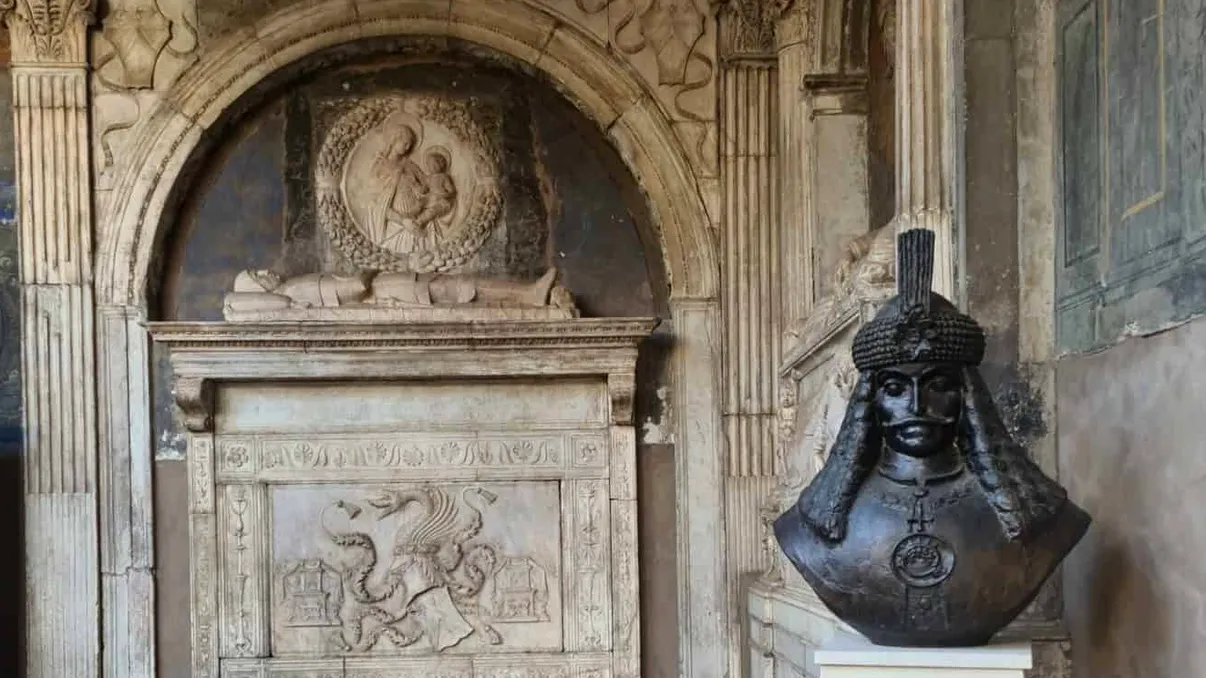 Inscripție misterioasă dintr-o criptă din Napoli ar putea dezvălui adevăratul mormânt al lui Vlad Țepeș