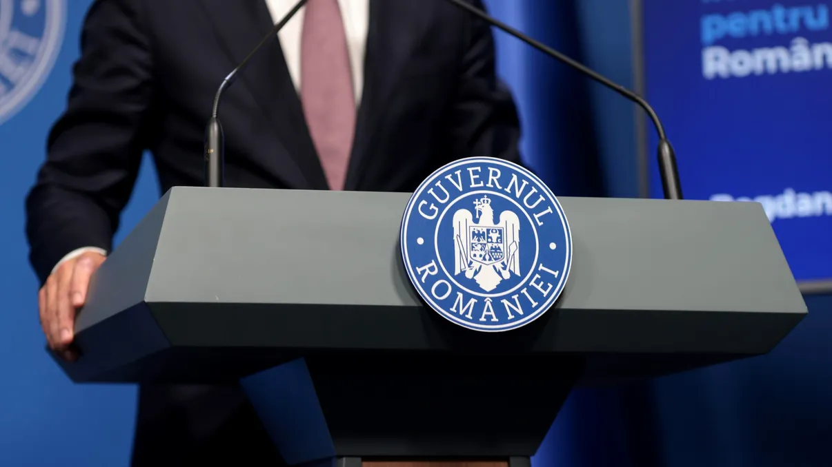 Restructurările de la guvern nu rămân fără replică din partea sindicaliștilor. Noni Iordache amenință cu judecata: “Nu vor un sindicat în coasta lor! (…) Am intrat prin concurs, nu pe ochi frumoși!” EXCLUSIV