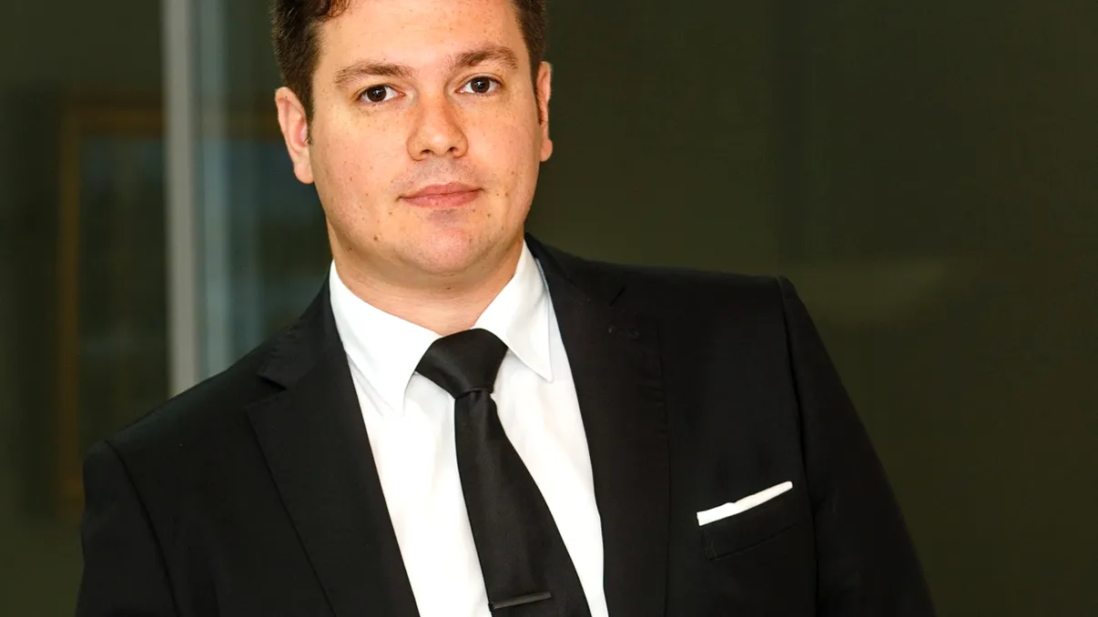 Ce îi aduce lui Cosmin Ghiță un salariu de 14.000 € pe lună. Responsabilitățile-cheie ale șefului Nuclearelectrica