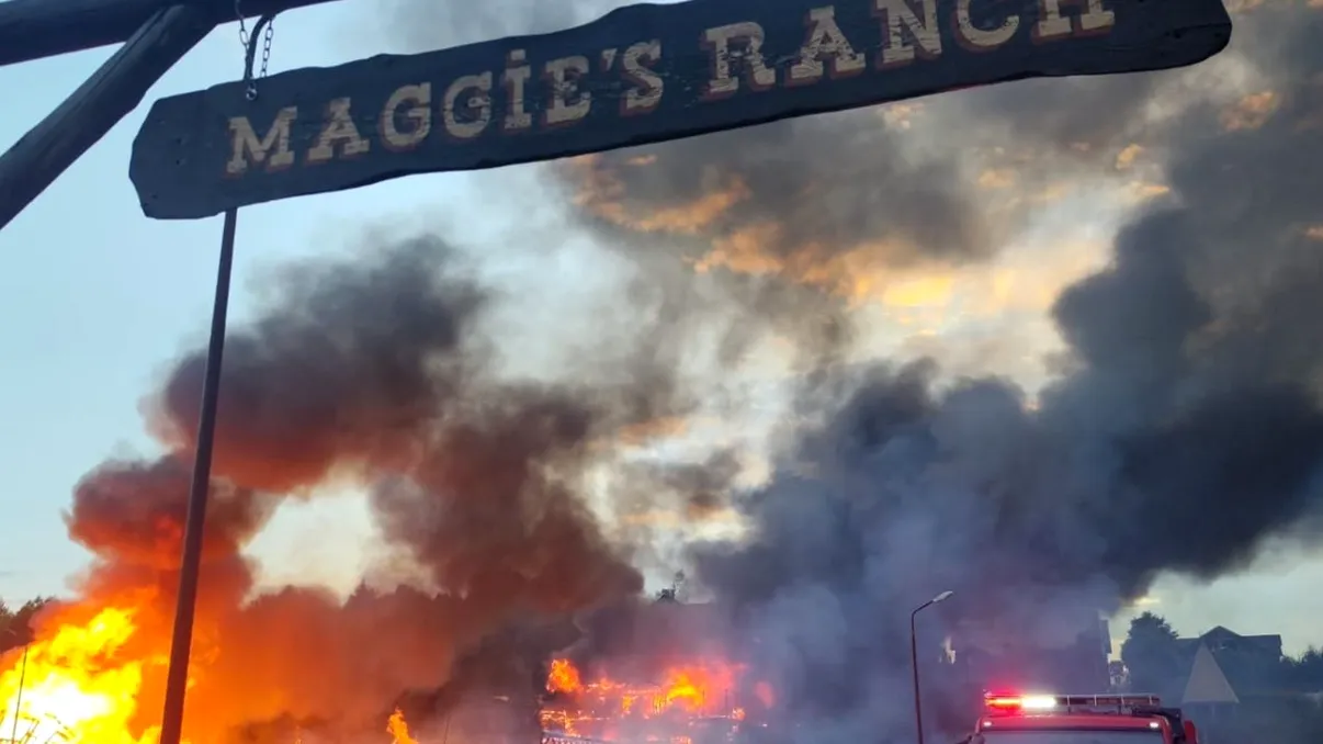 De ce a ars atât de repede celebra pensiune Maggie’s Ranch? Se putea întâmpla oricând o tragedie ca la Ferma Dacilor
