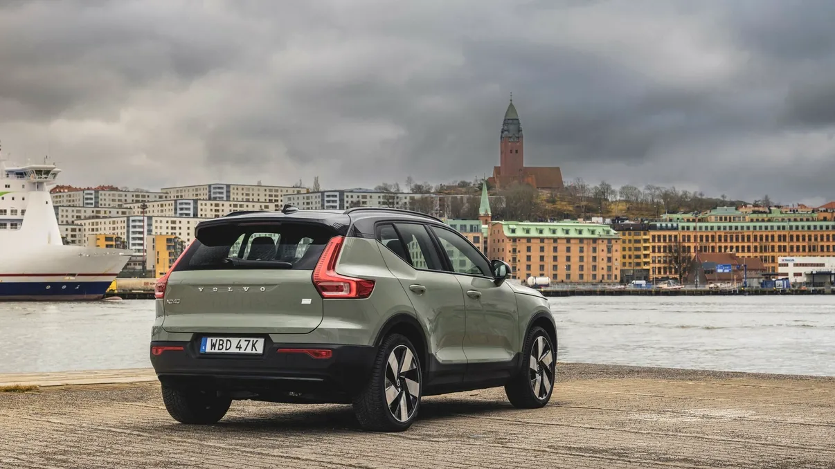 Volvo, acuzată în SUA că a ascuns un defect grav de siguranță la XC40 Recharge