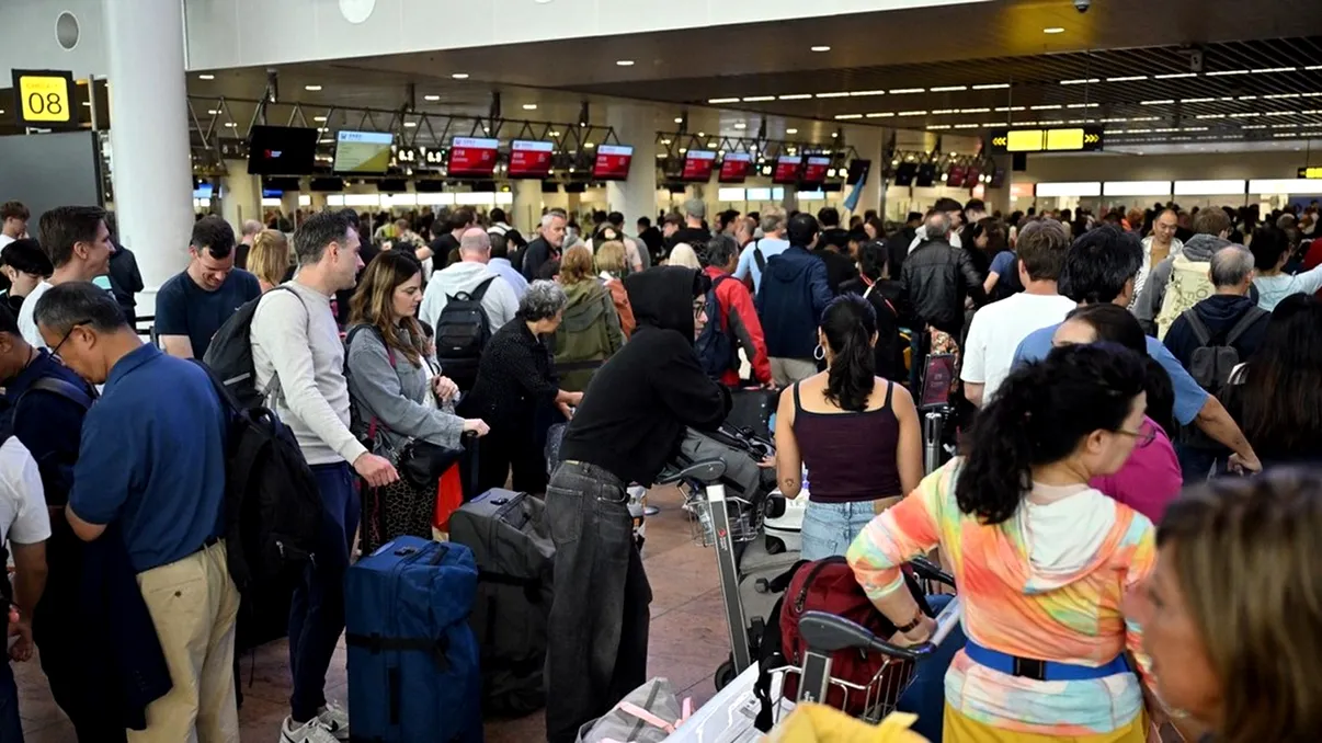 Ce se știe despre atacul cibernetic asupra aeroporturilor europene. Pe cine ar fi vizat