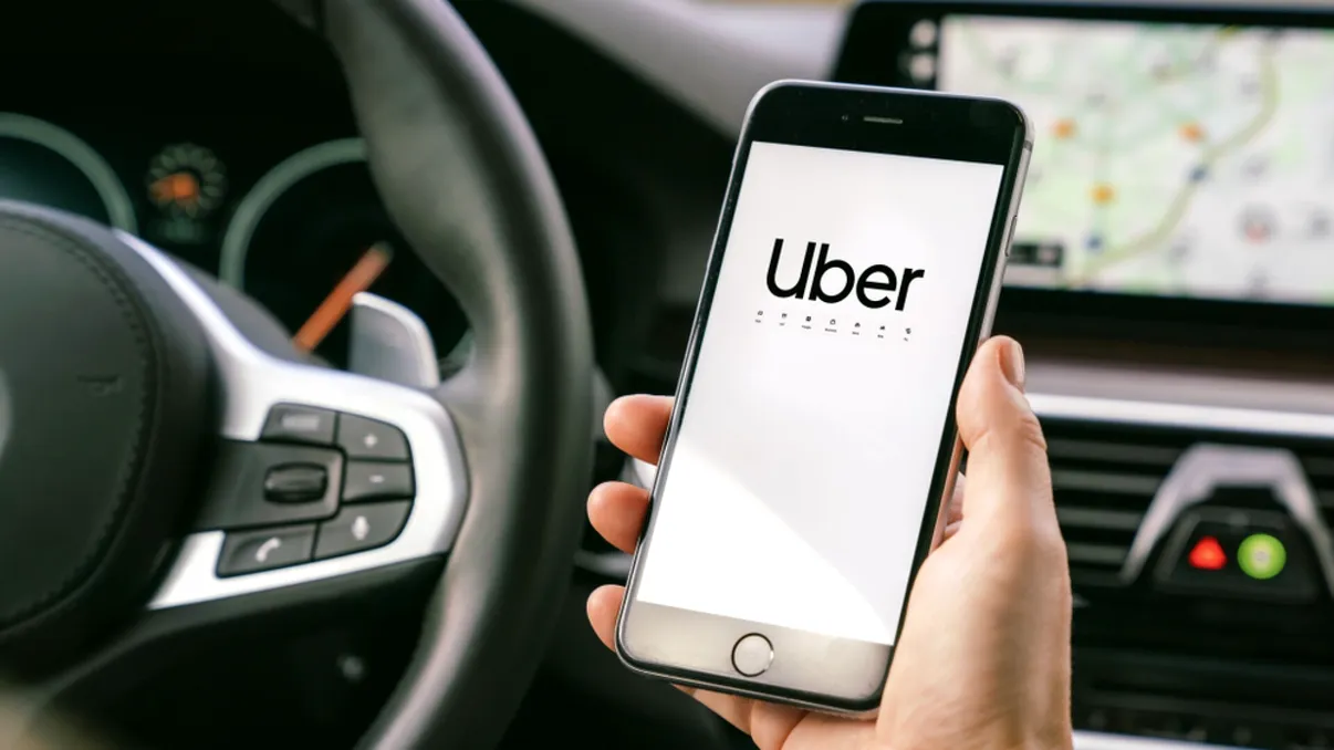 Câte ore trebuie să muncești pe zi la Uber ca să faci 7.000 de lei pe lună. Calcul real al veniturilor