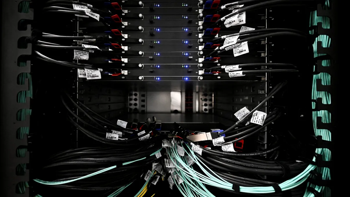 Europa pornește supercomputerul Jupiter, cât jumătate de teren de fotbal. Ce face și unde va fi folosit