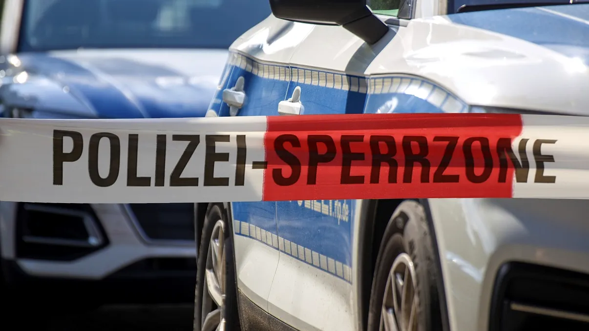 Mai mulți răniți, printre care și copii, după ce o mașină a intrat într-un grup de oameni la Berlin