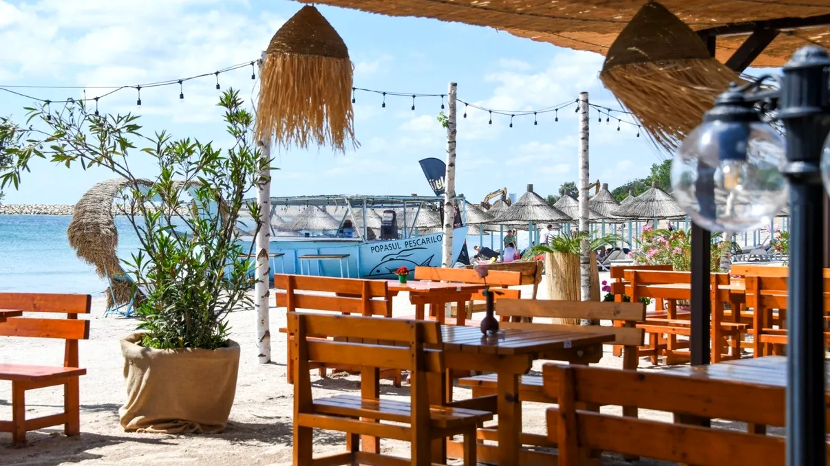 Meniu cu 29 de lei pe litoralul românesc, la început de septembrie. Unde mănânci două feluri cu banii ăştia?