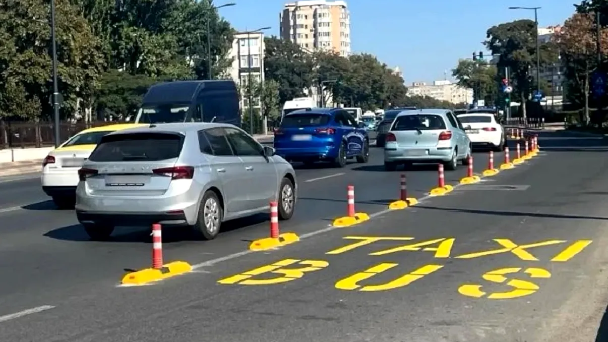Oraşul din România care are benzi speciale pentru autobuze, dar nu şi mijloc de transport în comun pe aceste străzi. Ce spun locuitorii?
