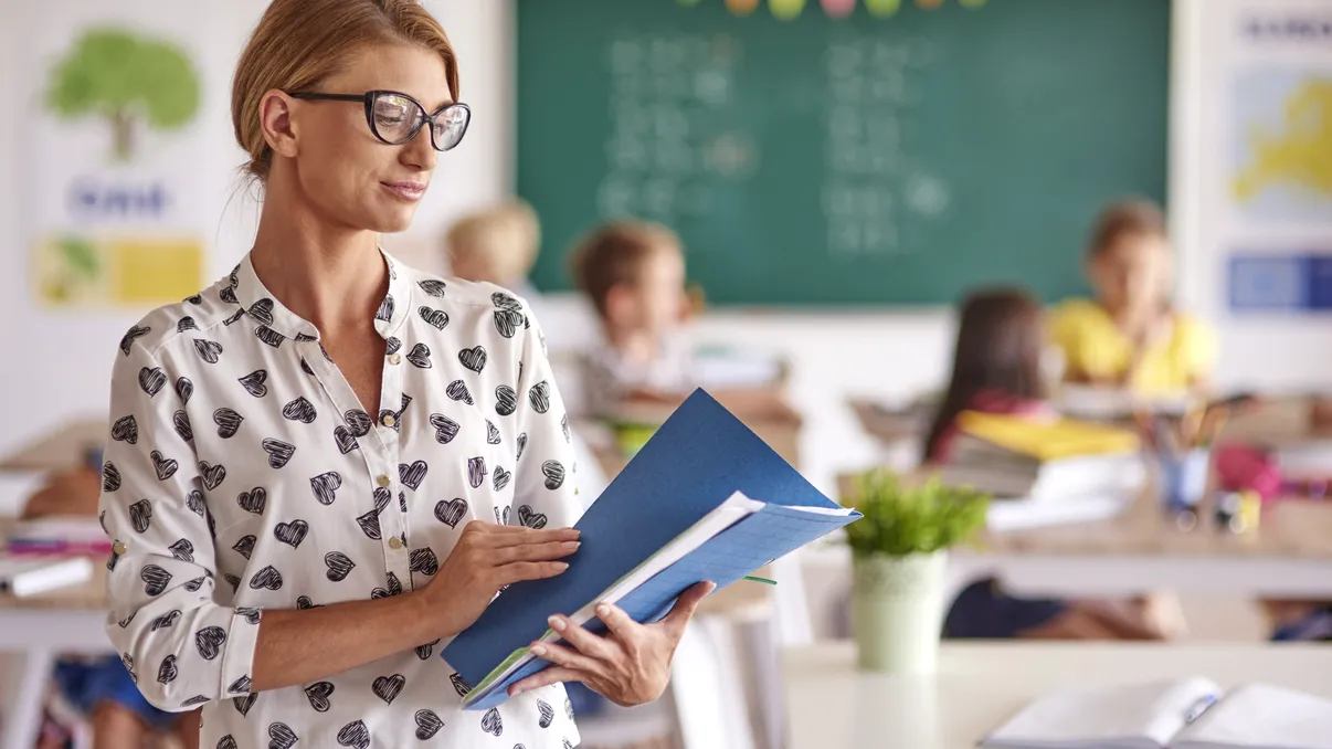 Ce presupun orele remediale introduse în școli și de ce au devenit obligatorii. Ce învață elevii