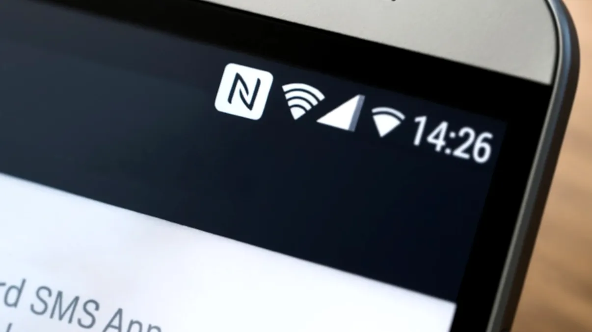 Ce înseamnă „N” pe telefon și de ce apare din când în când. Funcția discretă pentru plăți și transfer rapid de date