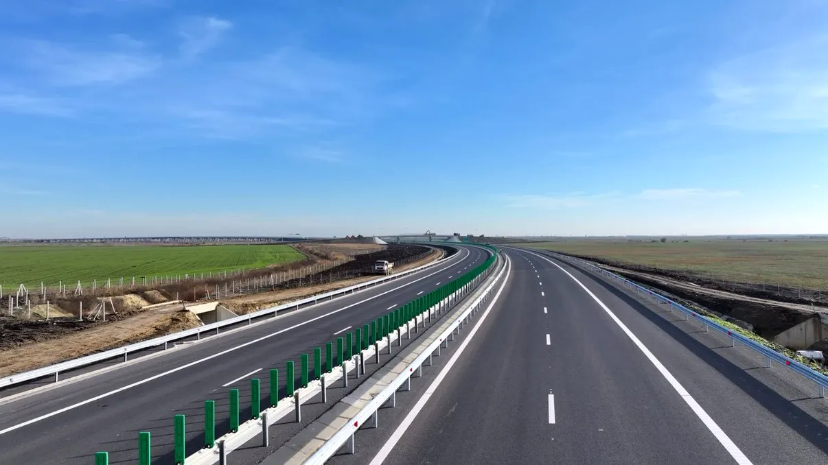 S-a deschis o nouă bucată din A7. Primele imagini cu Autostrada Moldovei, se merge întins până la Focşani