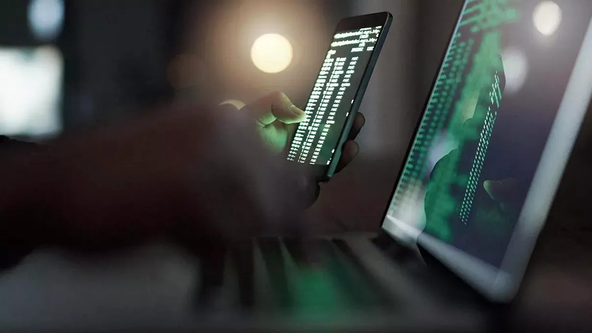 Atac cibernetic masiv asupra routerelor ASUS: o operațiune sofisticată lovește zeci de mii de dispozitive