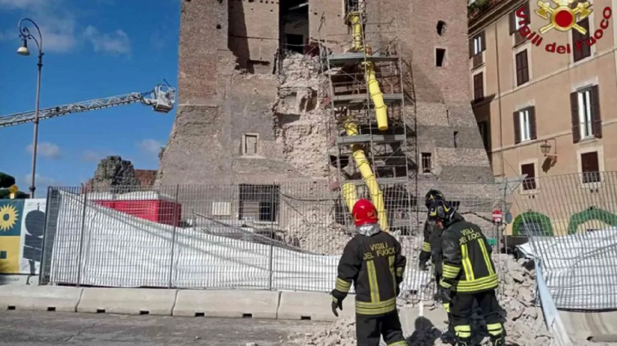 Mărturia unui român care a asistat la prăbuşirea turnului din Roma. 