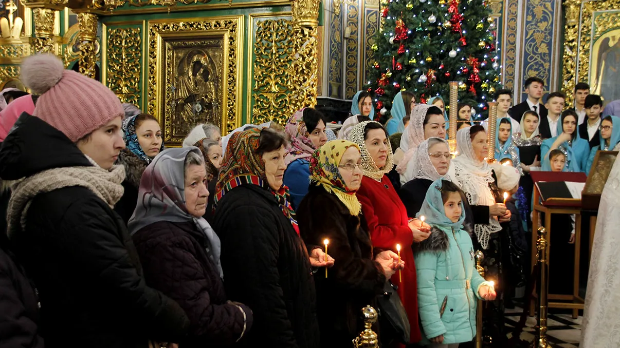 Greșelile pe care le fac mulți credincioși în Postul Crăciunului, potrivit preoților