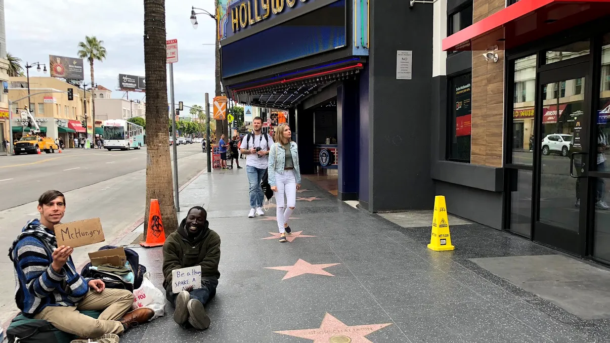 Blocajul bugetar al lui Trump devine cel mai lung din istoria SUA și riscă să lovească dur economia americană, avertizează presa americană