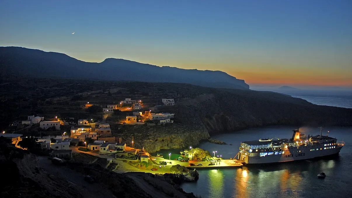 Insula din Grecia care oferă 18.000 de euro familiilor care se mută acolo. E un adevărat paradis