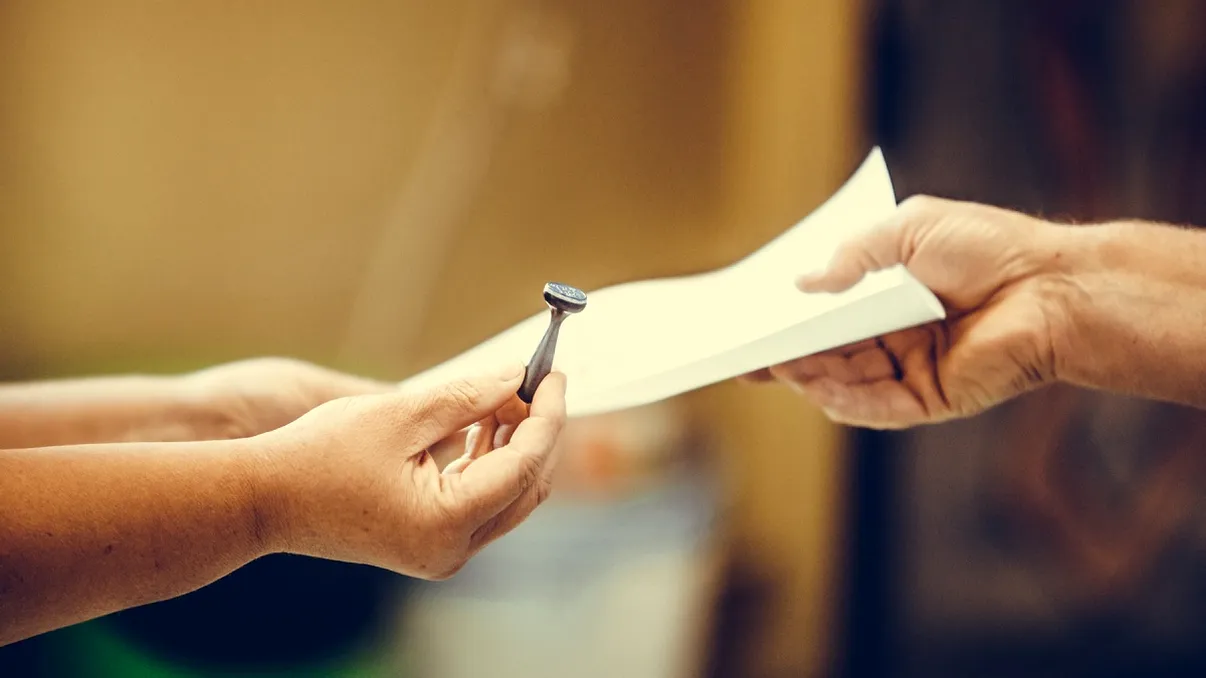 Alegeri Primăria București 2025: Ce nu ai voie să faci în cabina de vot și în secția de votare