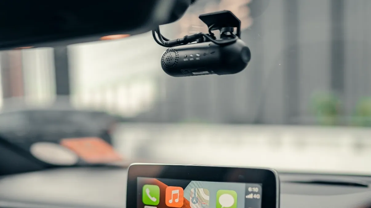 Când devine ilegală filmarea cu camera de bord. Regulile GDPR pe care mulți șoferi le ignoră