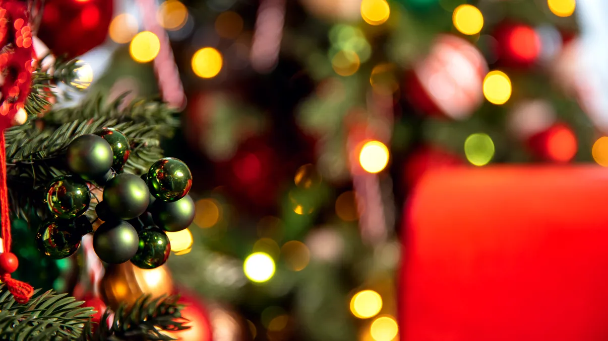 Ce nu e bine să faci în ziua de Crăciun 2025. Obiceiurile care alungă norocul