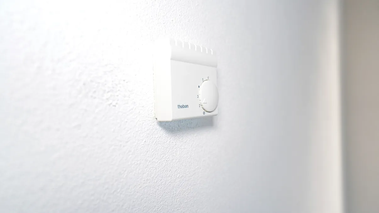 Cum şi când se resetează termostatul de la centrala termică: sfaturi pentru a funcţiona în parametri