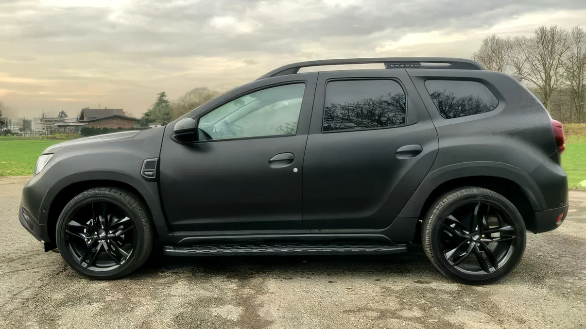 Cât de bine ține prețul o Dacia: depreciere pe 5–10 ani comparativ cu rivalii direcți